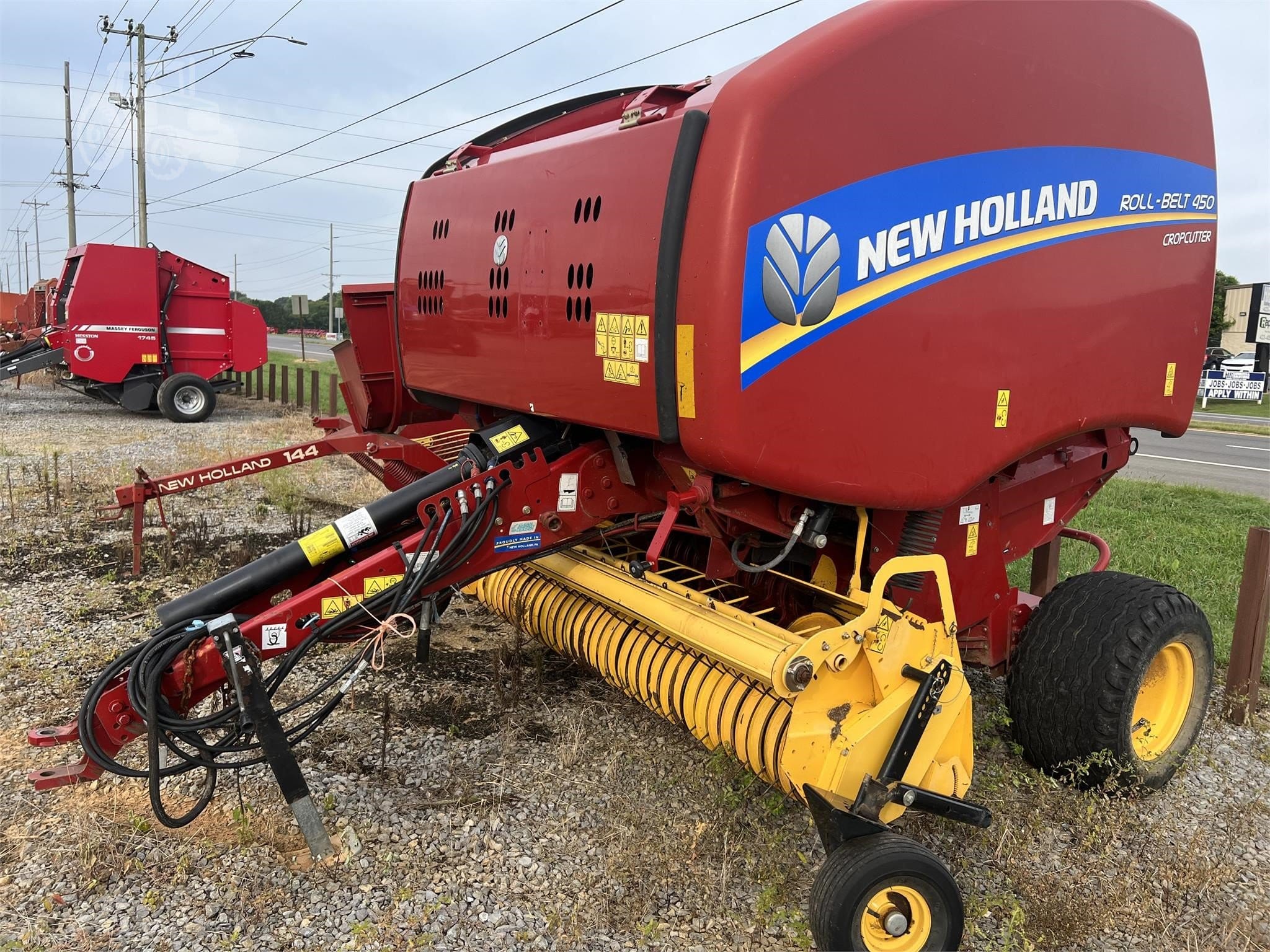 New Holland Rollbelt 450