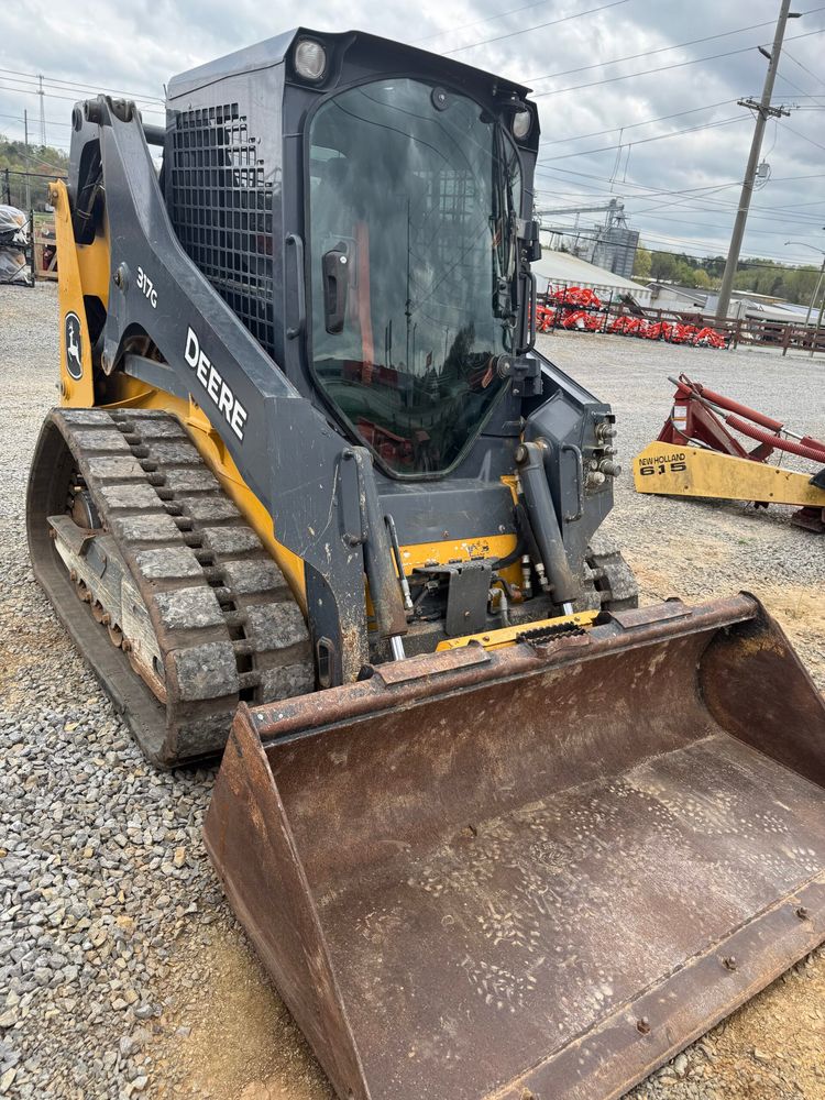 John Deere 317G Skid Steer
