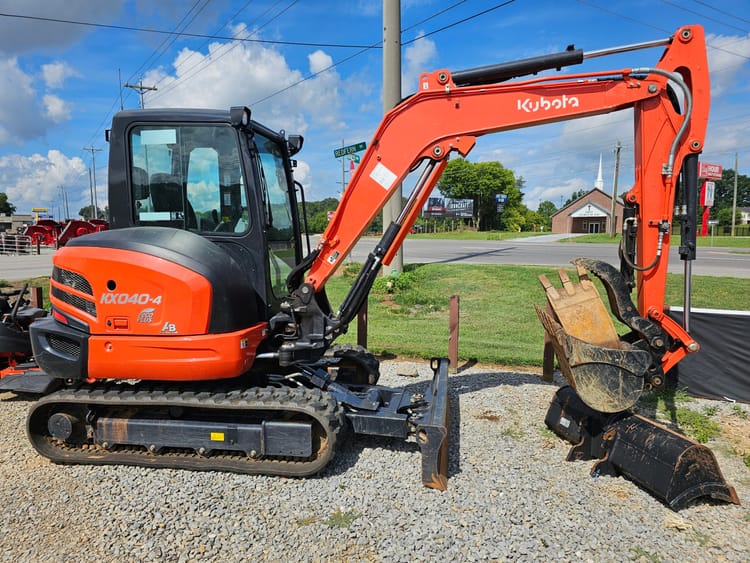 Kubota KX040